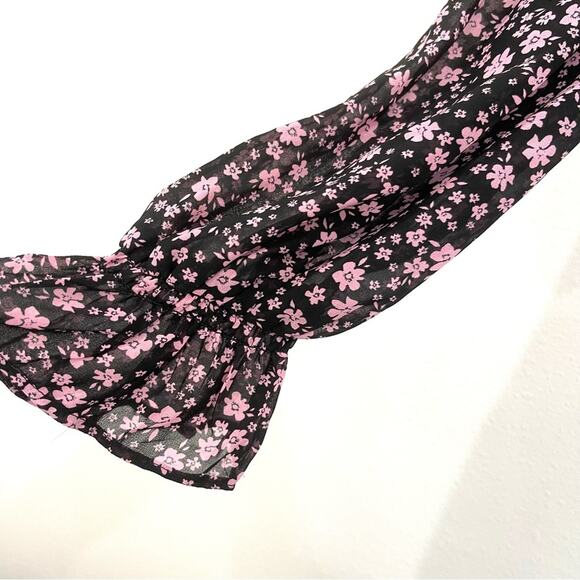 H&M Divided Black & Pink Floral Long Sleeve Crop Top w/ Smocked Back - Large - Picture 4 of 12